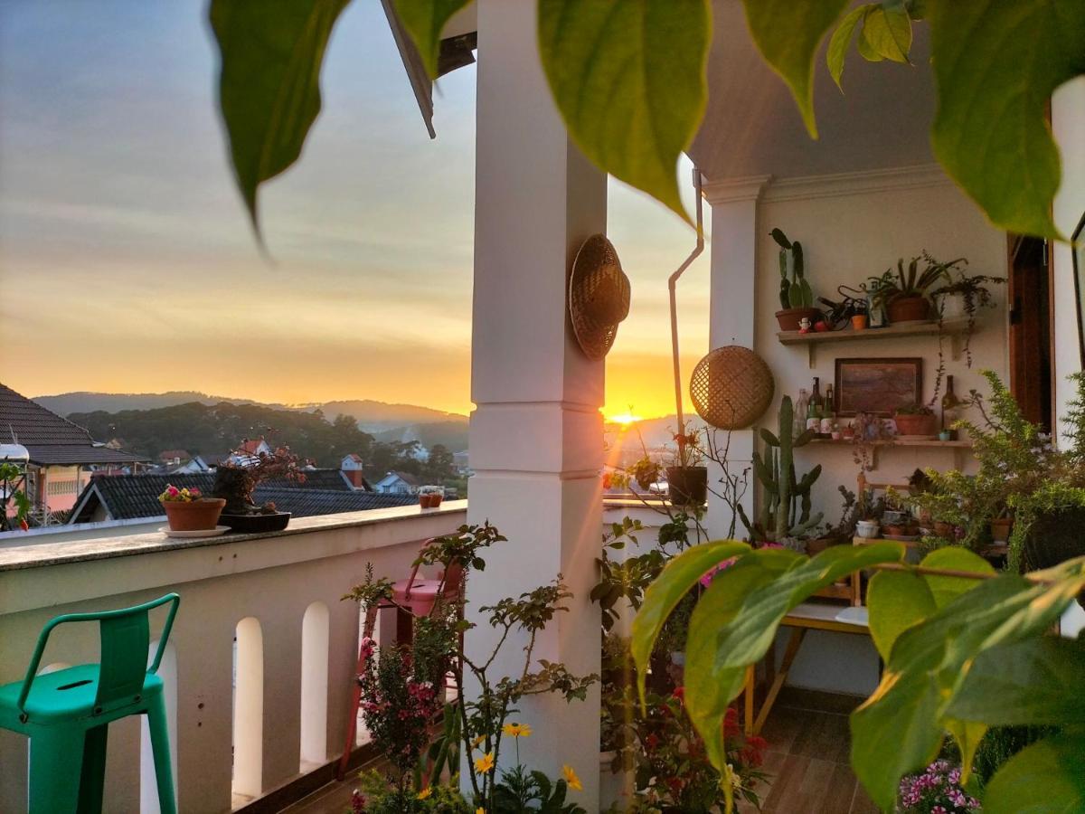 Strawberry Hotel Dalat Exterior foto