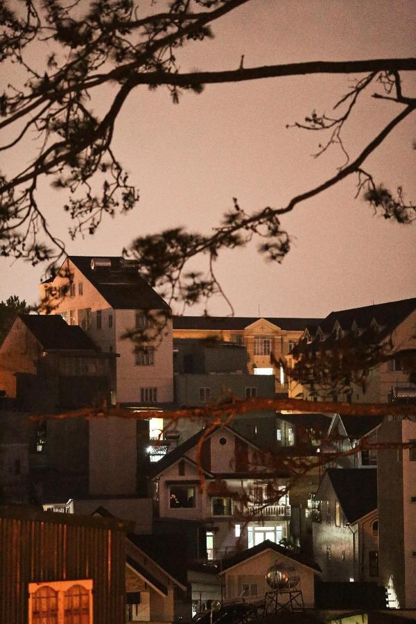 Strawberry Hotel Dalat Exterior foto